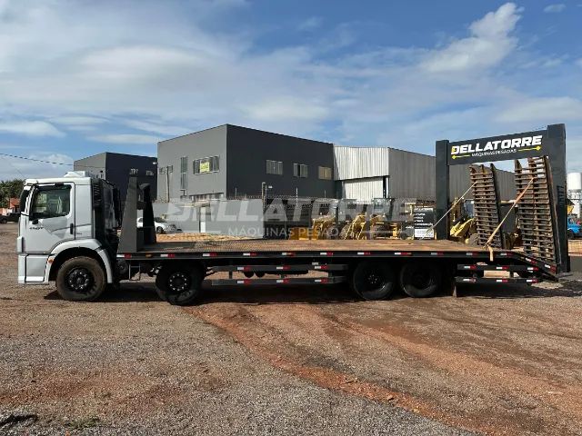 Caminhão Prancha VW 24.280 2014 - Robustez e Eficiência no Transporte de Máquinas - Foto 4