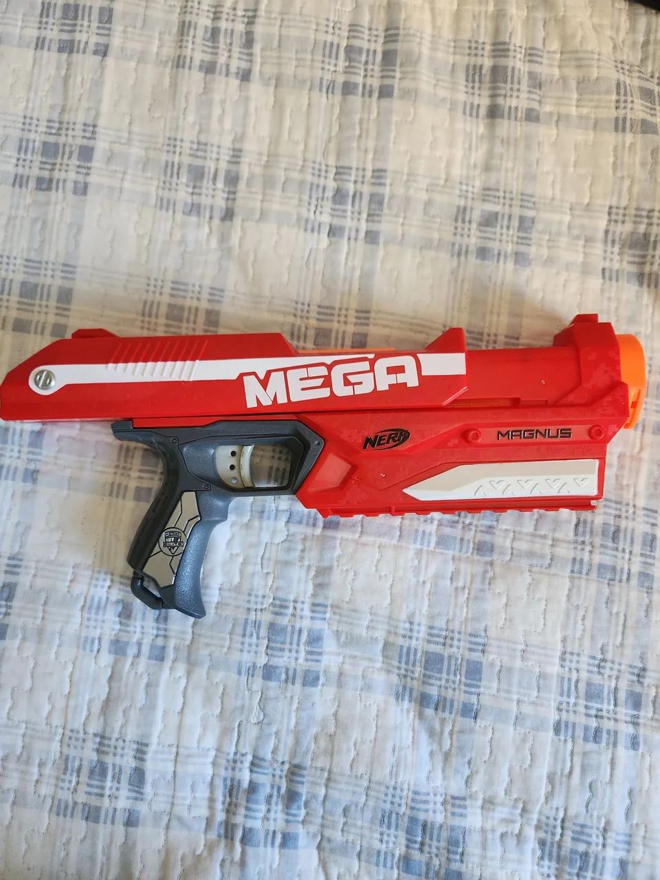Nerf Mega Magnus - Lançador de Dardos