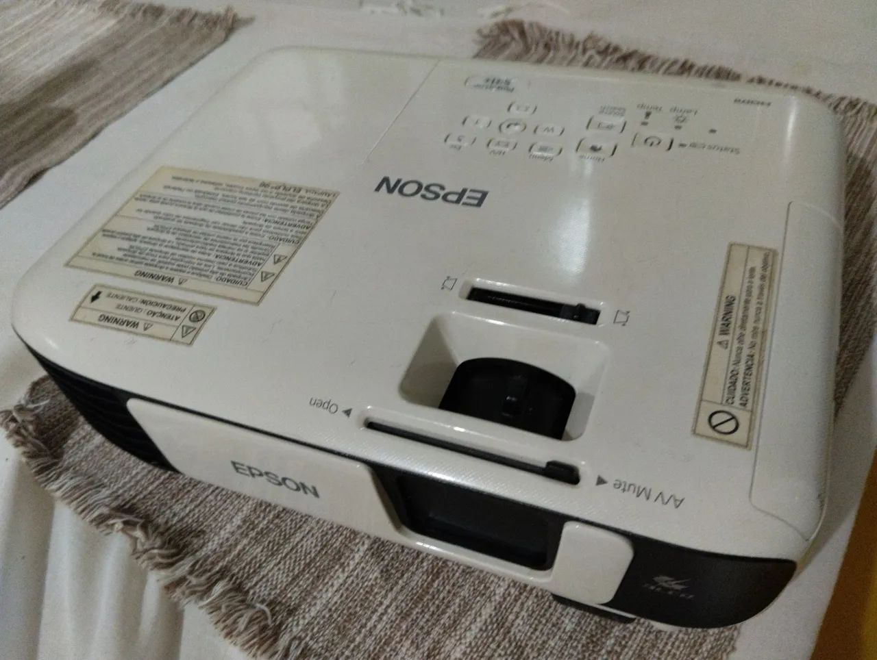 Projetor Epson S41 Lâmpada nova parcelo cartao