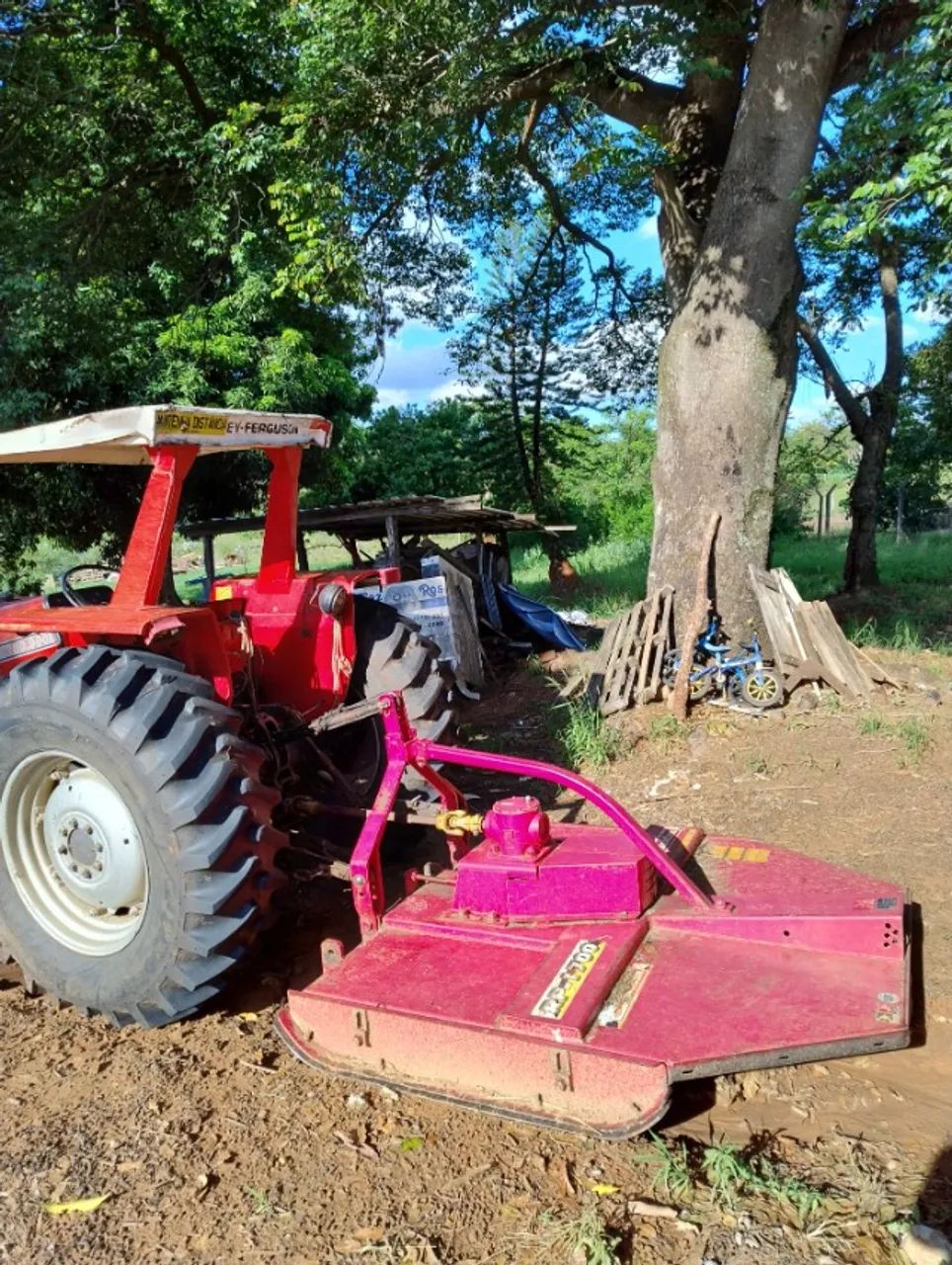 Trator e Implementos - Foto 3