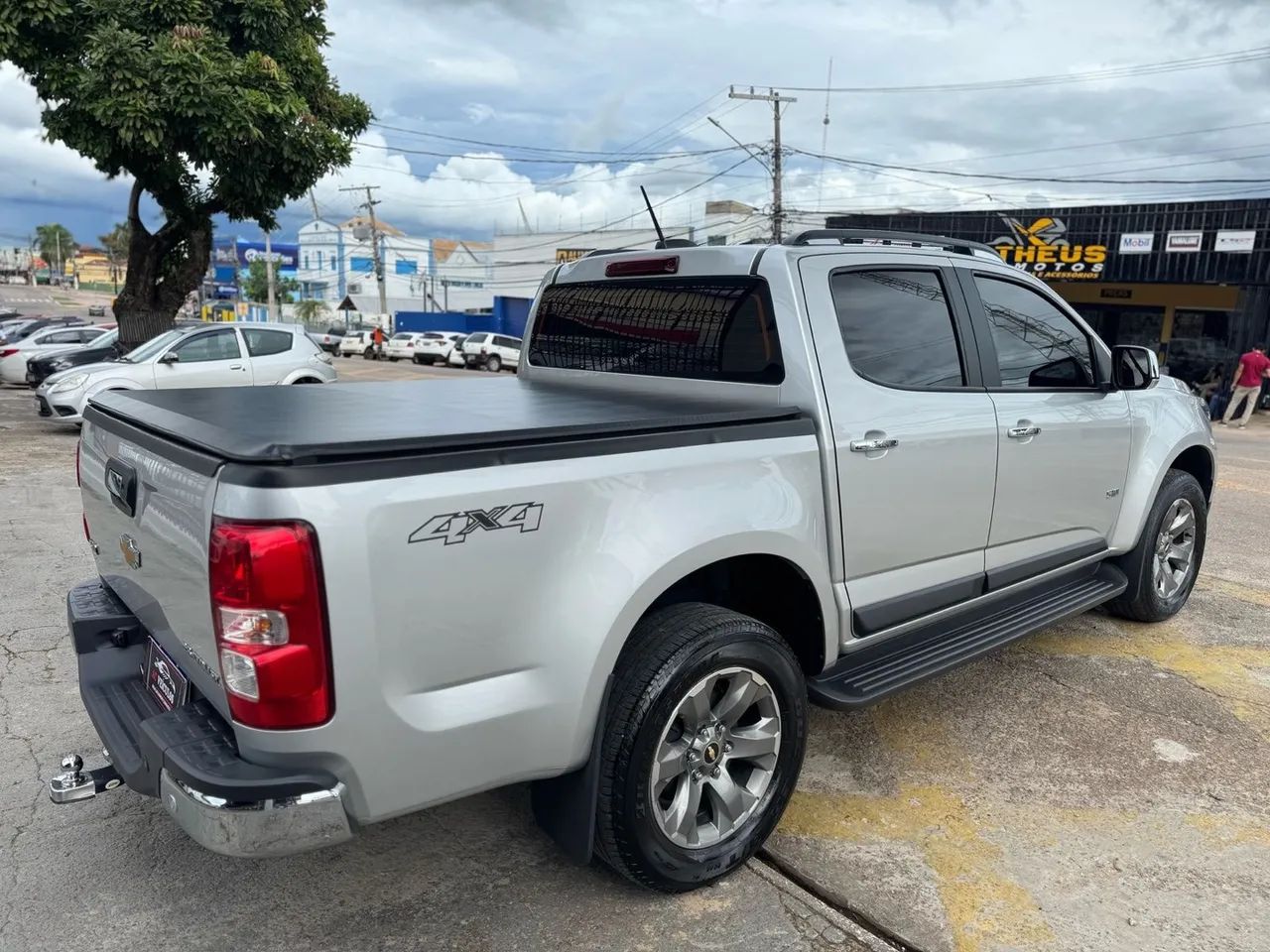 Chevrolet S10 LTZ 2.8 4x4 Diesel Aut 2022  30.284 KM RODADOS  R$ 185.000,00 - Foto 2