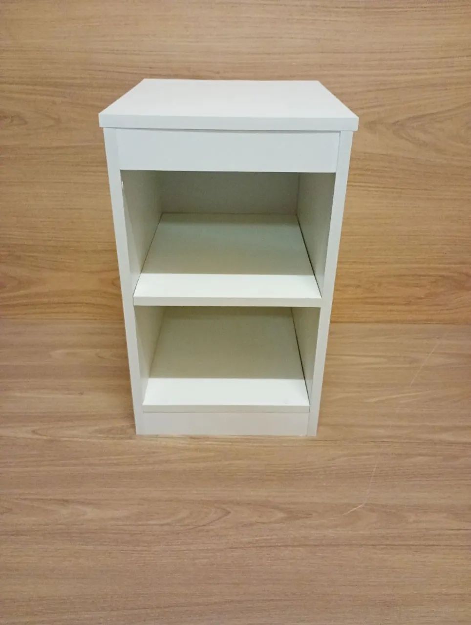 Criado mudo( 85 reais cada 1)