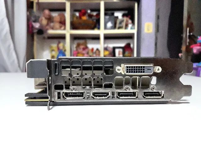 NVIDIA GeForce GTX 1070 8GB / PCI-E GDDR5 - Foto 3