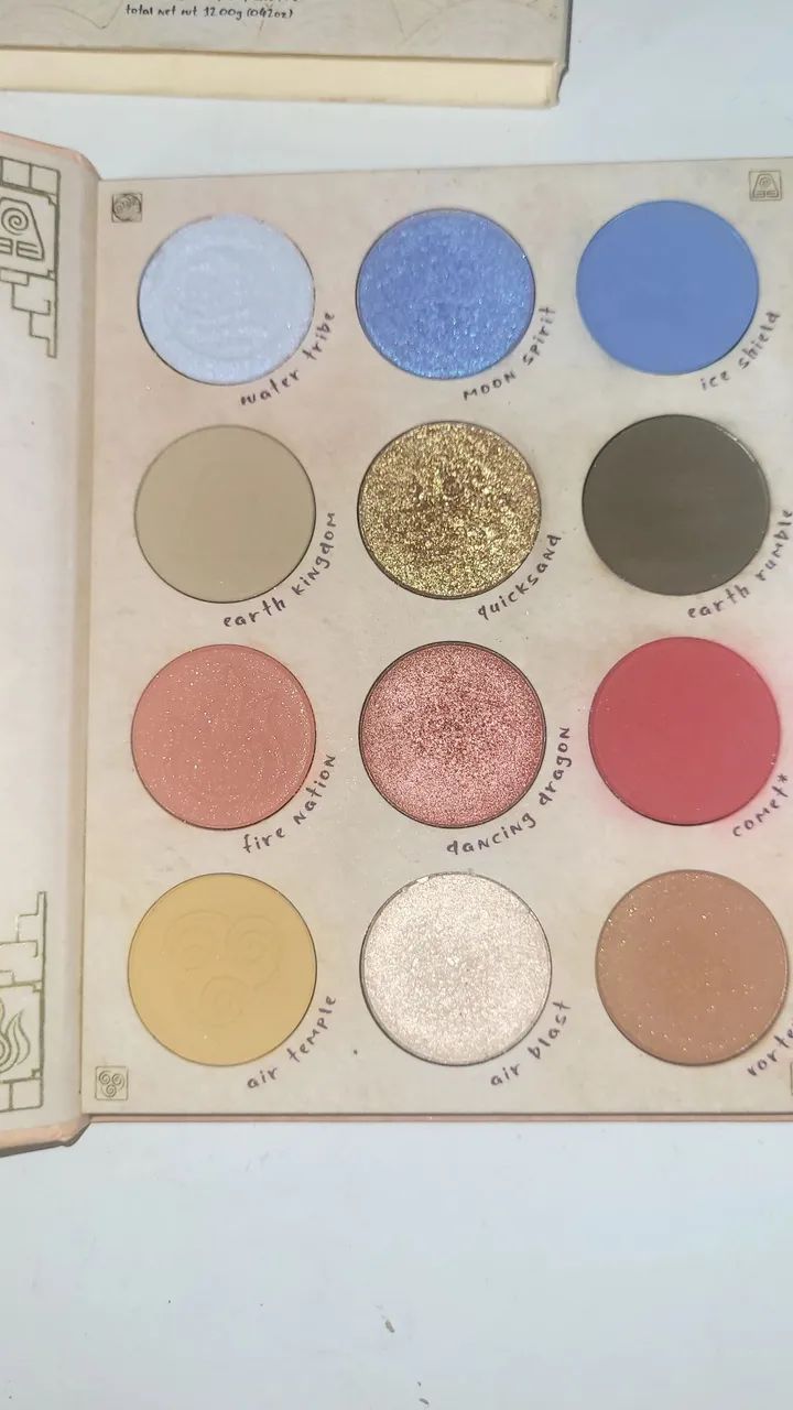 Paleta de sombras importada Avatar com Colourpop64299094387969123