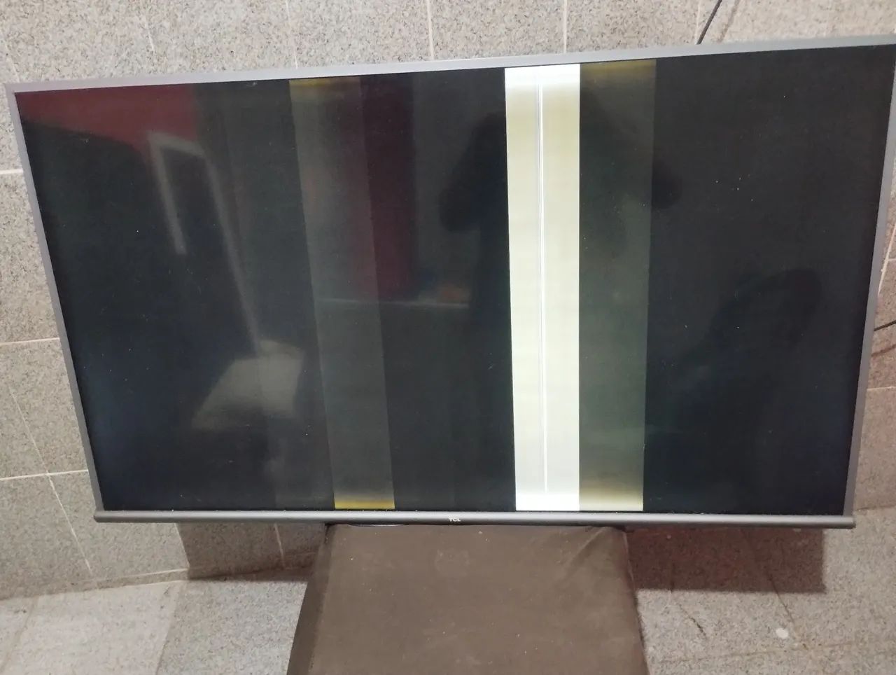TV 40 polegadas com tela trincada - Foto 5