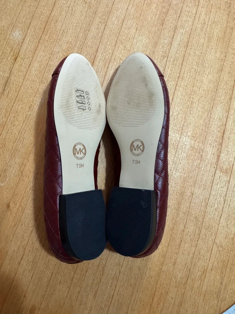 Sapatilha em couro - Michael Kors - Foto 5
