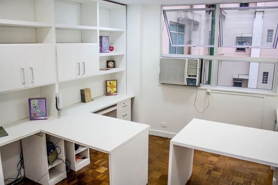 Cinelândia melhor localização 4 conjuntos de salas 35-45 m2 pra locação / Rio de Janeiro R