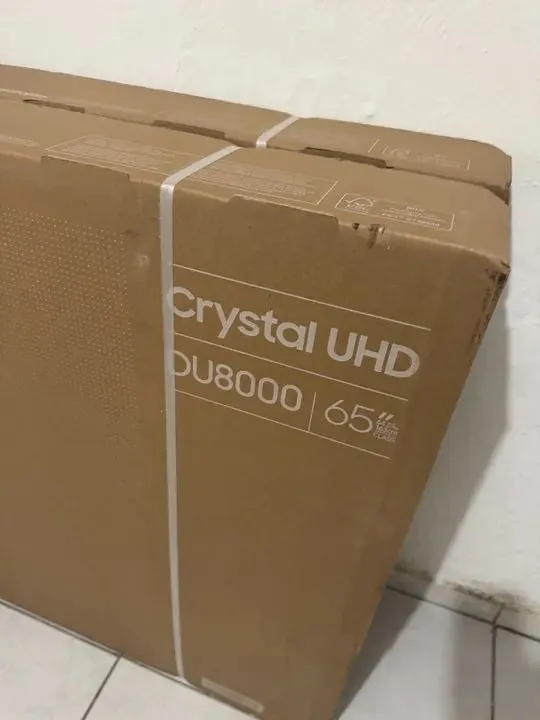 Smart Tv Samsung 65 Polegadas Crystal UHD Nova lacrada