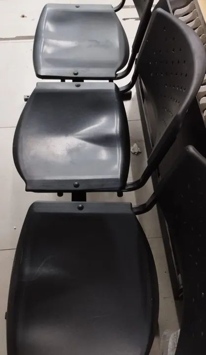 Cadeiras longarinas de 2, 3 e 4 lugares - Foto 3
