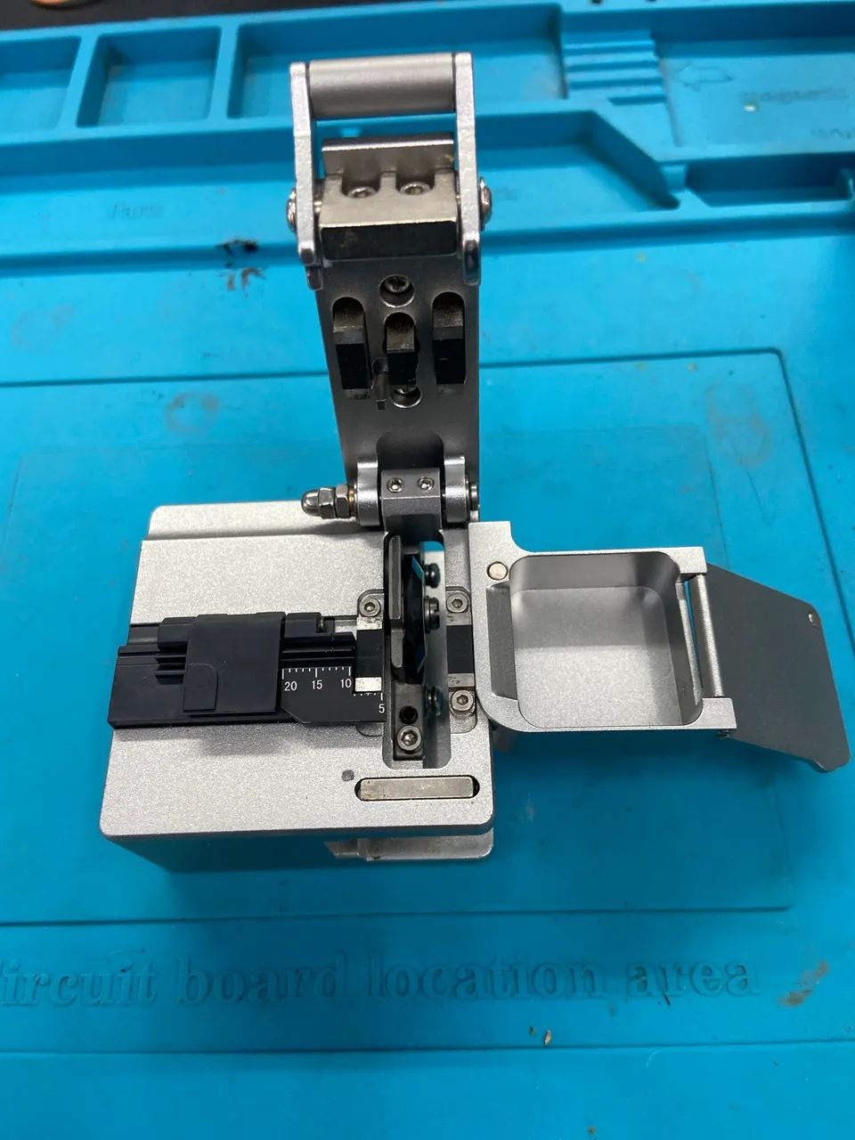 Clivador de fibra óptica 910CL