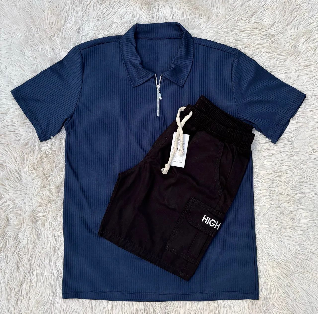 Conjunto Camisa Zíper e Bermuda Cargo