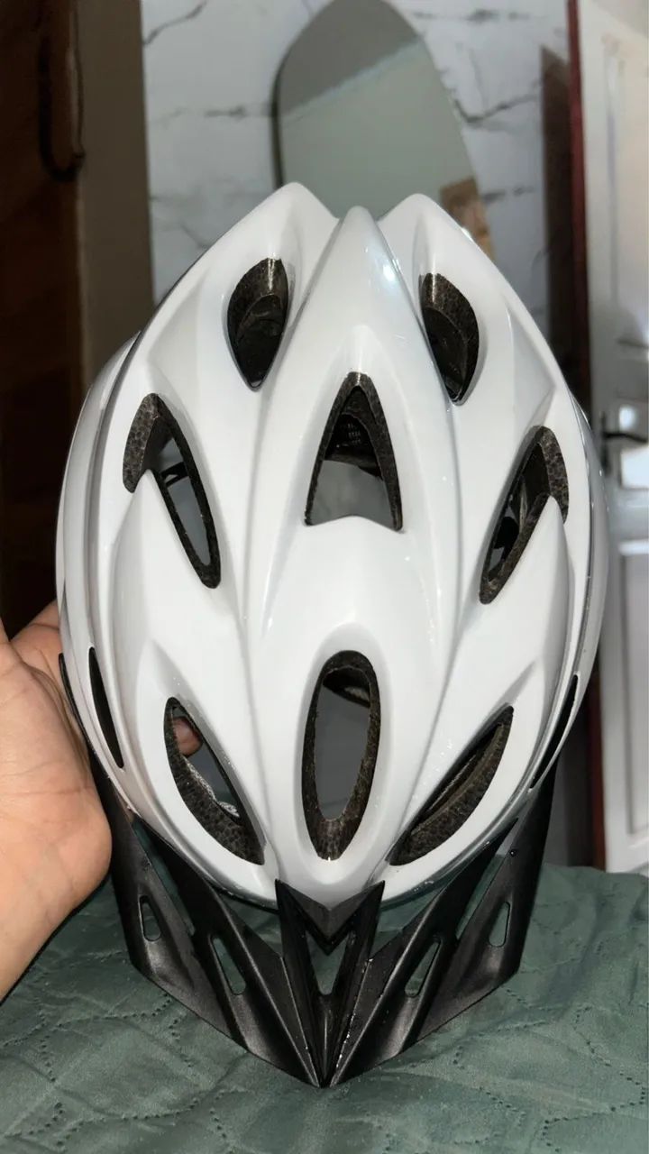 Venda de capacete de ciclismo