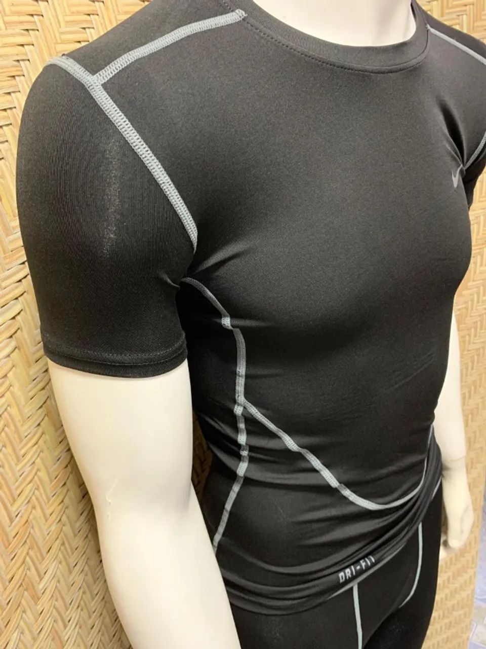 Conjunto Nike Pro  - Foto 4
