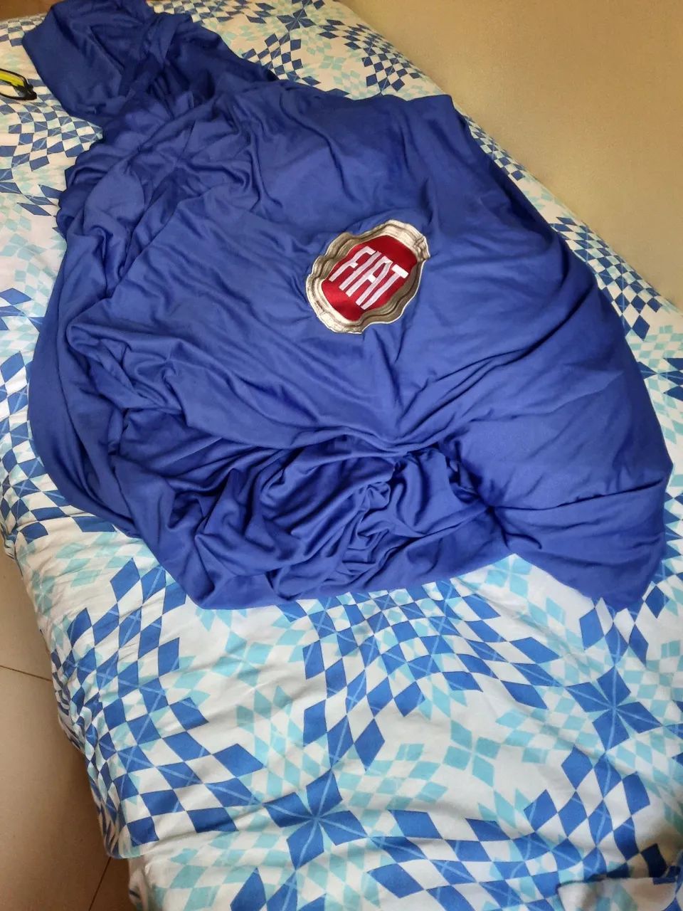 Capa de proteção Fiat mobe feita em tapeçaria valor 450 reais tratar *. - Foto 2
