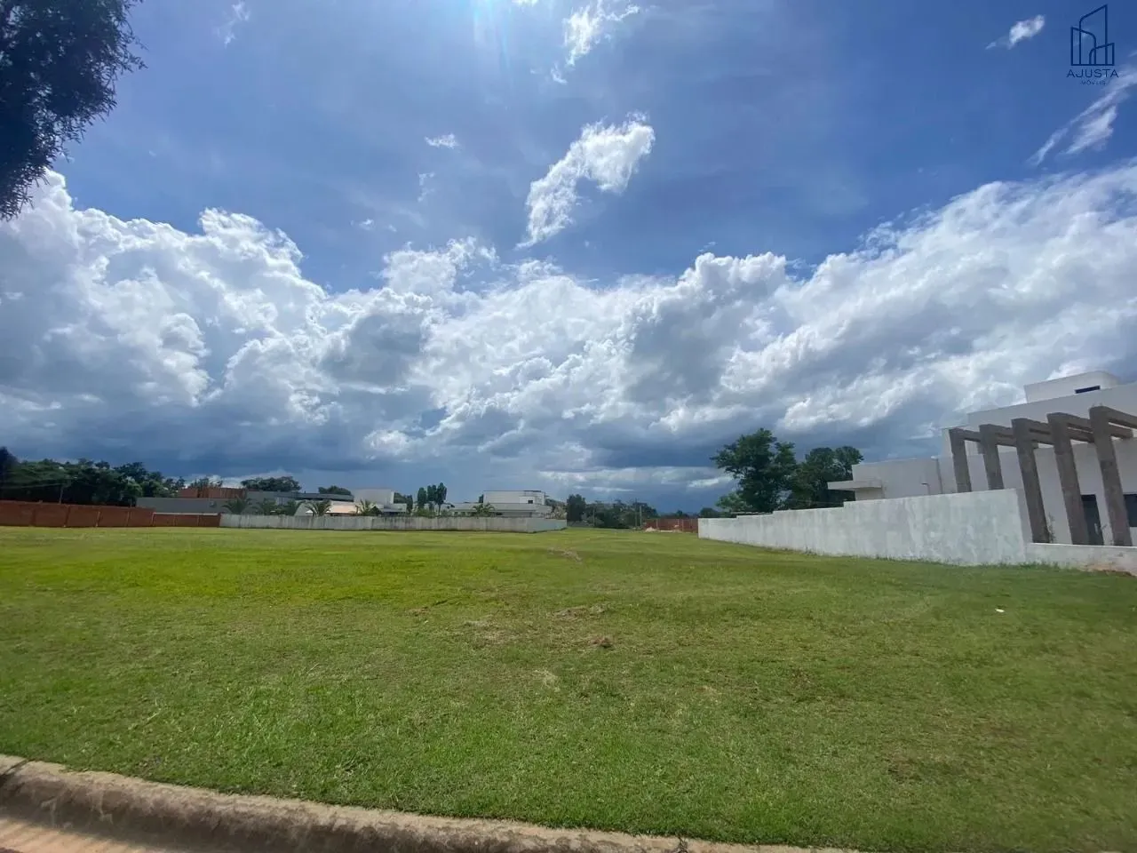 Terreno a venda no Condomínio Jequitibá, Sorocaba / SP