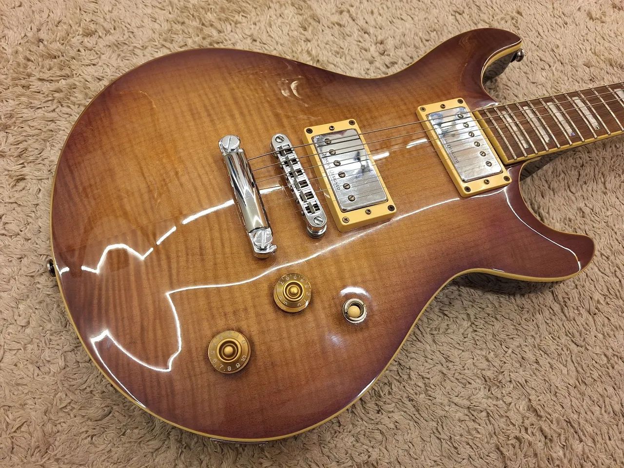 Guitarra Cort M600 com Captadores Duncan Designed - Foto 6