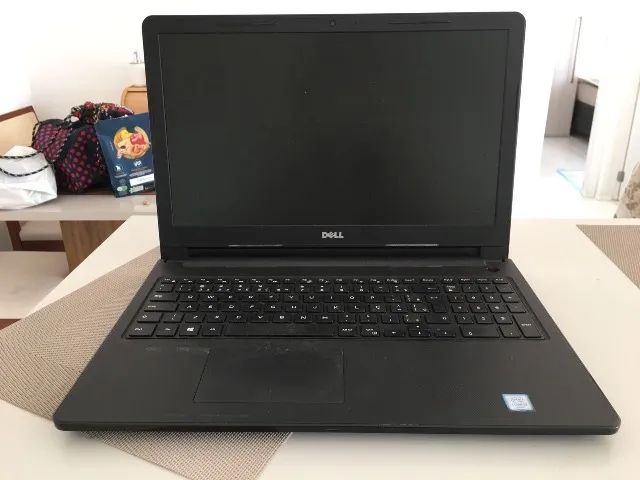 Notebook Dell CORE i3 4GB RAM 250 GB SSD 15,6" HD WINDOWS 10 PRO