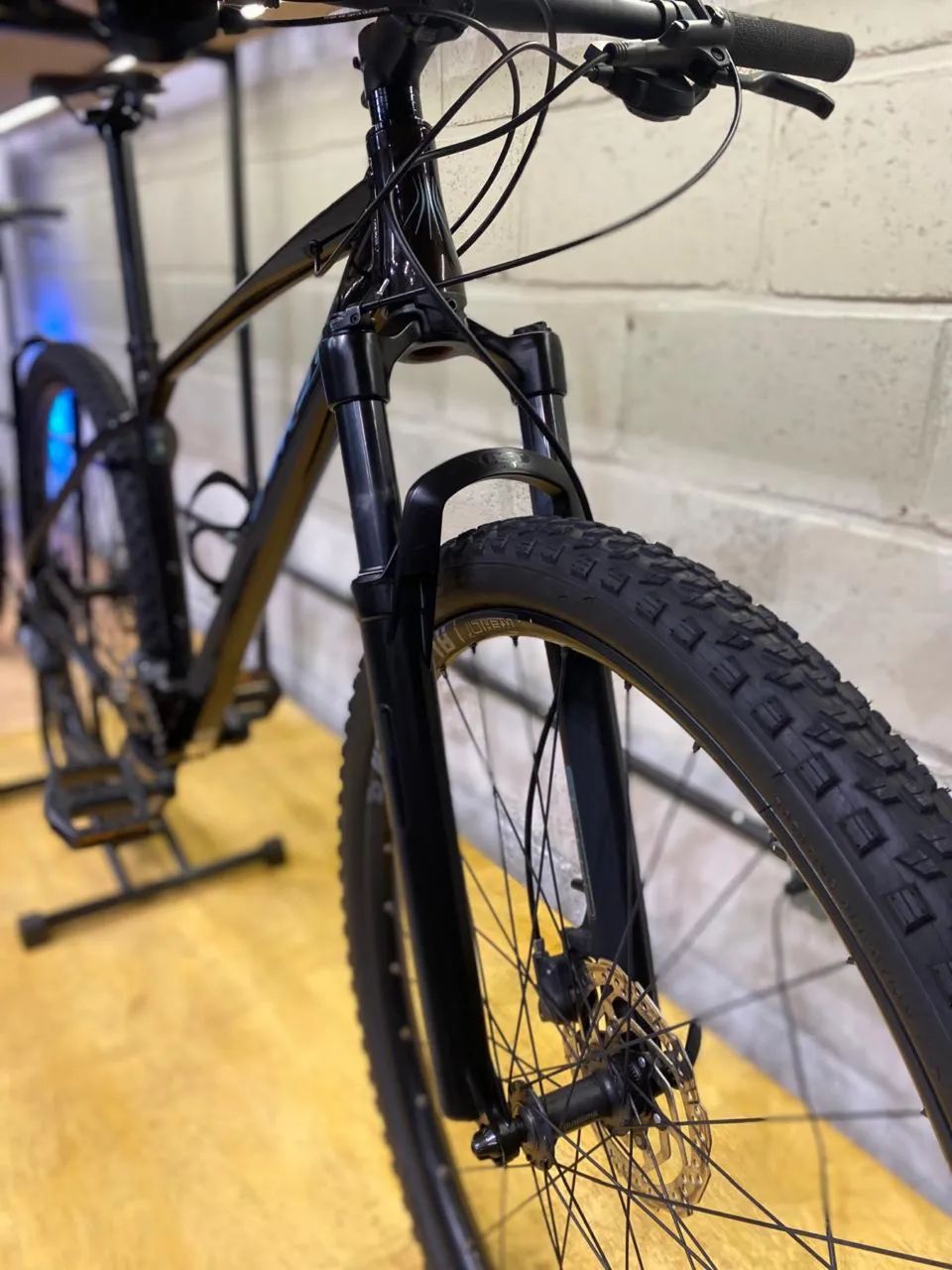 Bicicleta Sense React Pro 2025