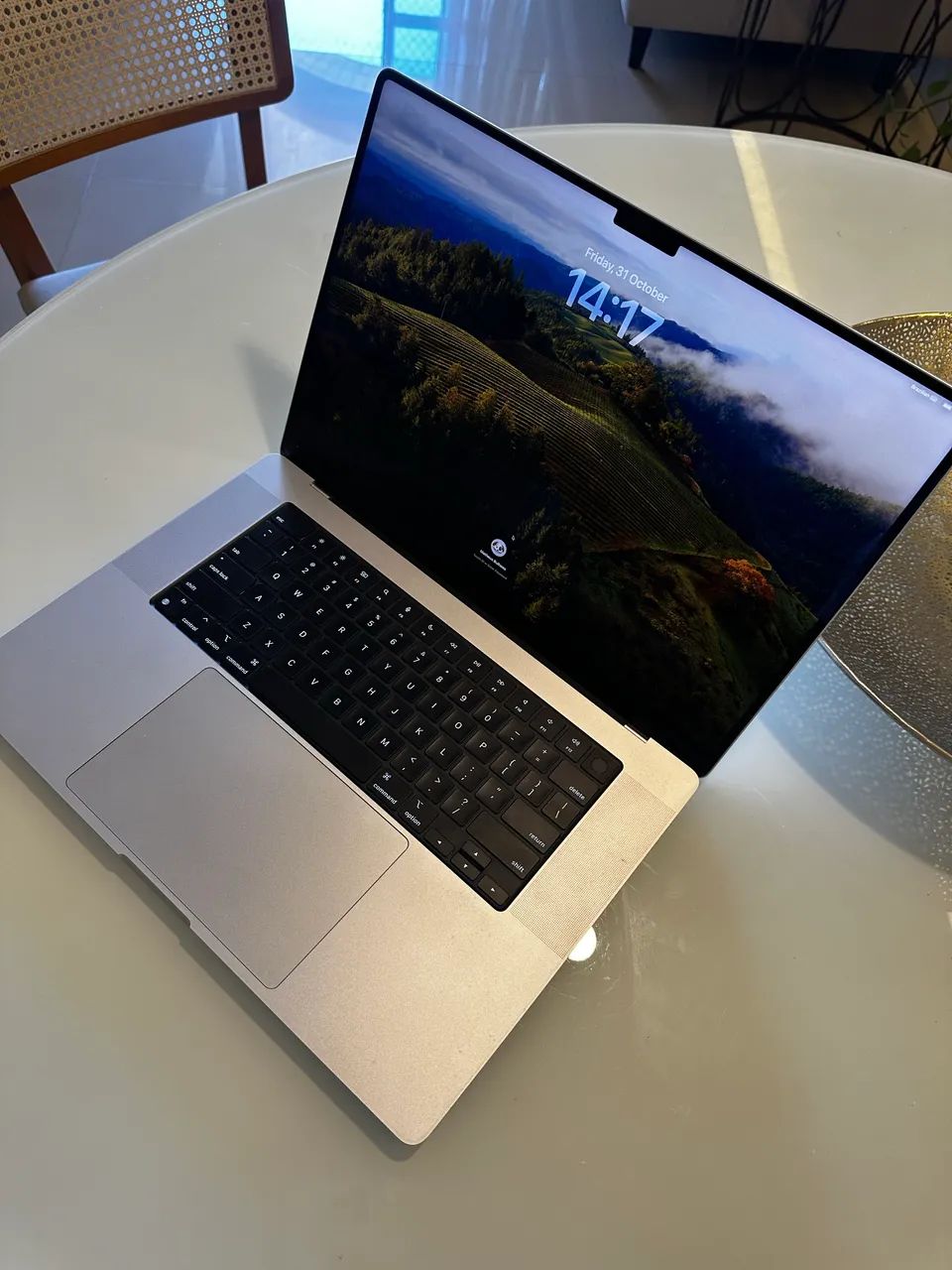 Apple 16インチ MacBook Pro M3 Pro 1-vx2ddrk3go.jpg