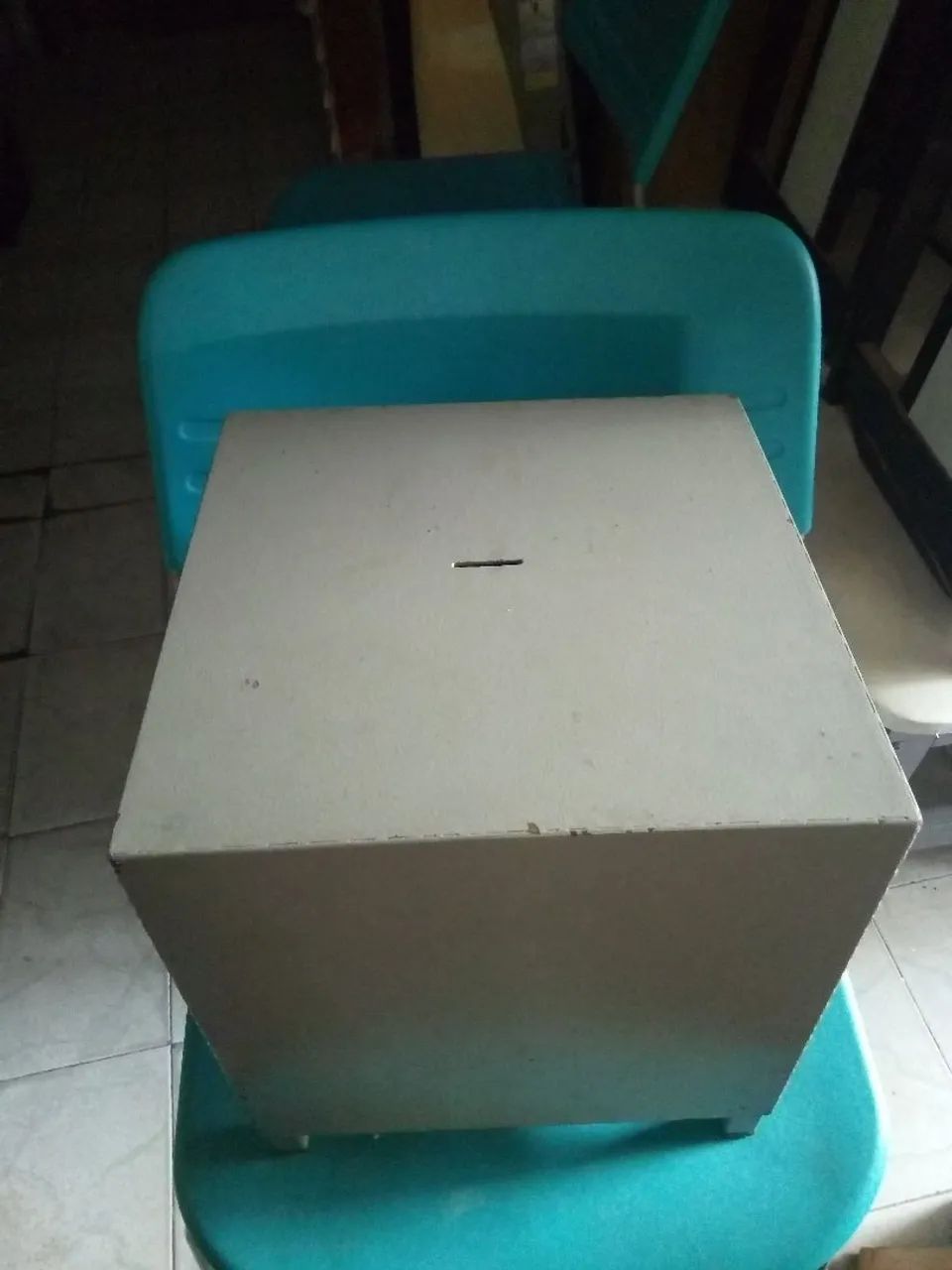 Cofre puffs de ferro. - Foto 4