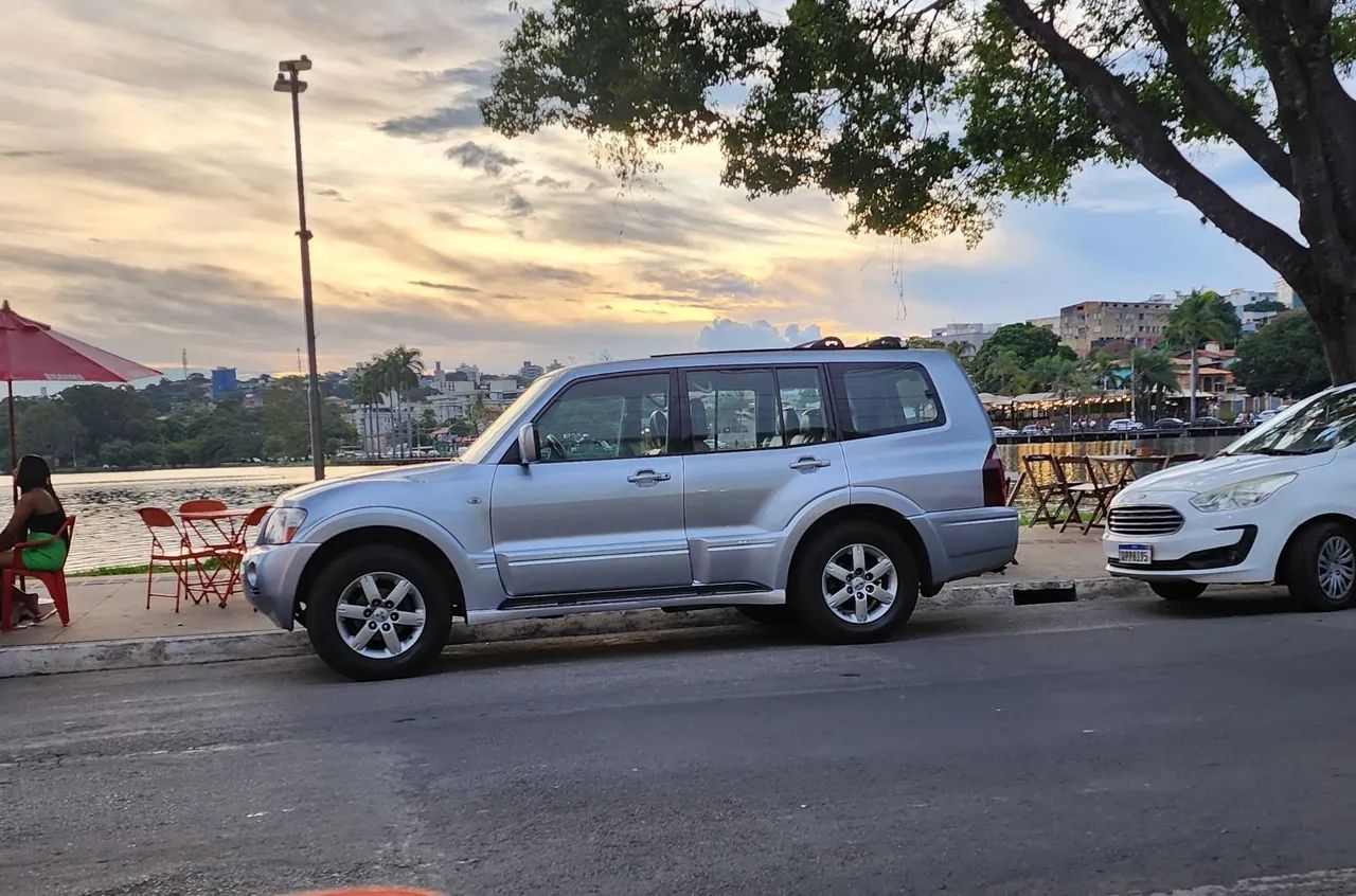 Pajero full 2005 7 lg 3.2 diesel 184km