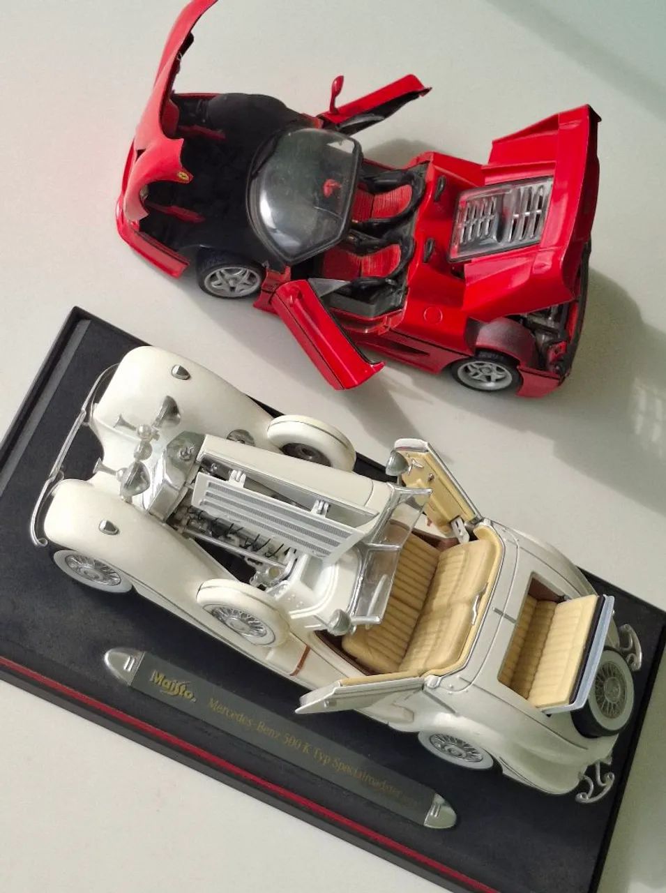 Lote de miniaturas 1/18 carros