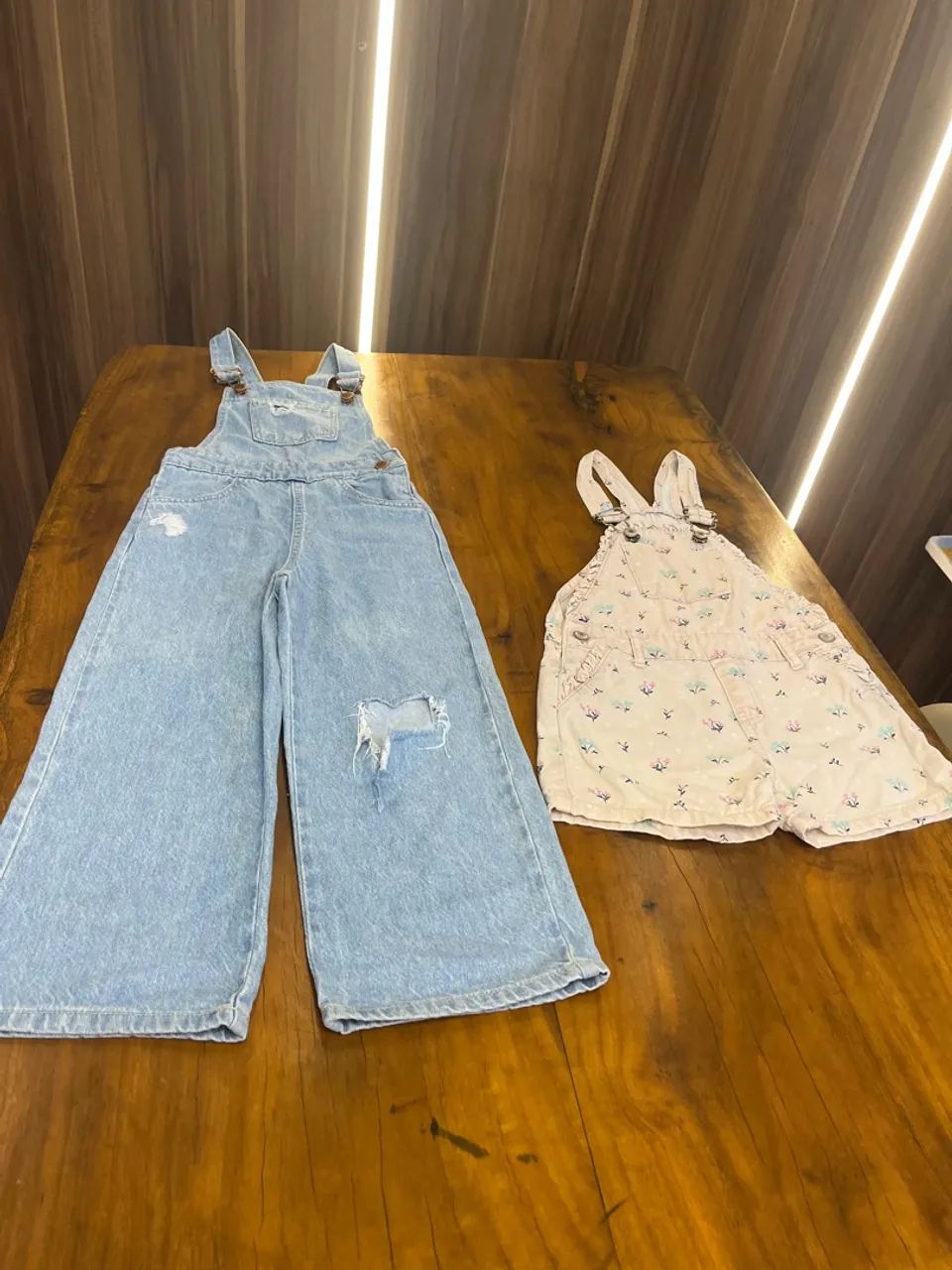Macacão Jeans e Jardineira Floral Infantil - Foto 3