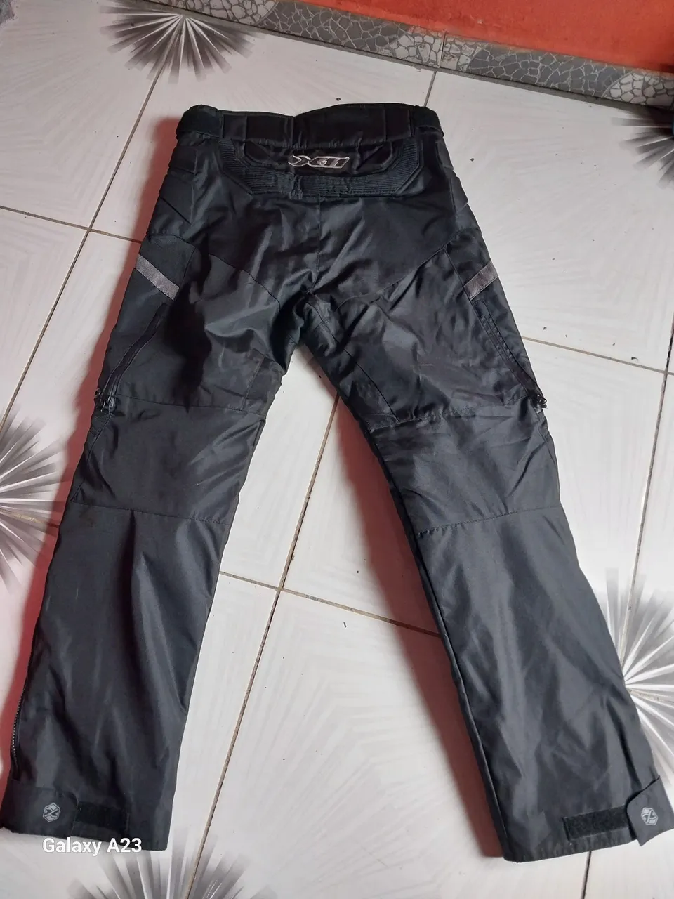 Calça de Motociclismo IXS - Proteção e Conforto