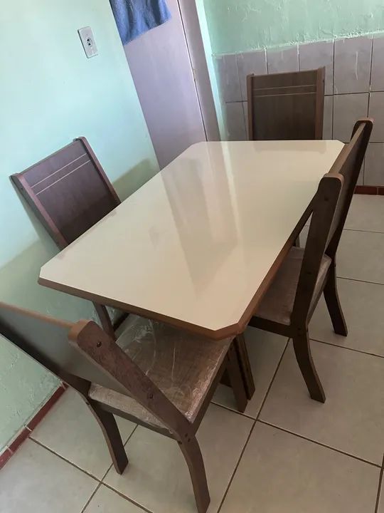 Mesa de Jantar 4 Cadeiras Nova - Foto 2