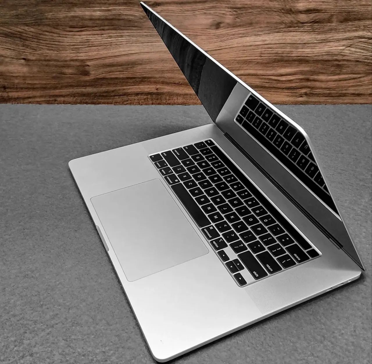 MACBOOK PRO i9 8-CORE 1TB - Notebooks - Centro, Belo Horizonte