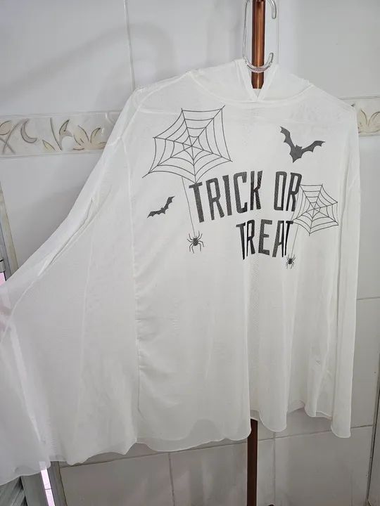 Vestido de Tule Infantil com Capa com Estampa de Fantasma - Renner  - Foto 3