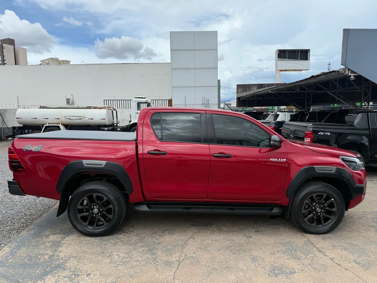 Toyota Hilux CD Conquest 4X4 2.8 Die.aut 2023 - Foto 5