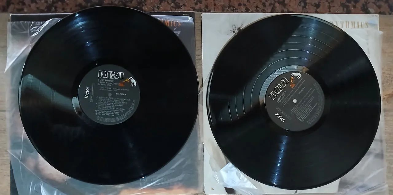 Discos de Vinil Eurythmics 1984 e Savage - Foto 3