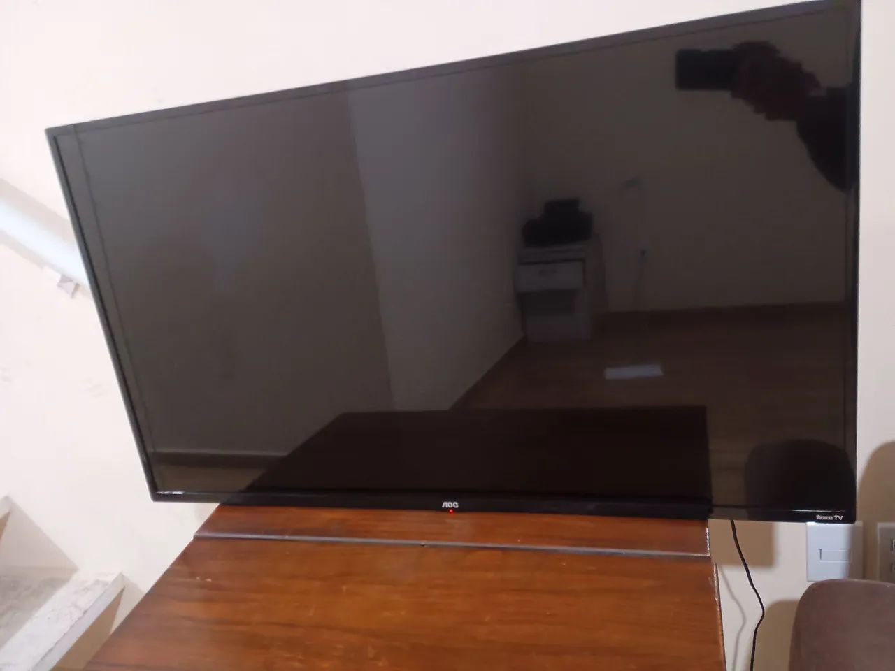  TV Aoc LED 43'' ROKU TV / Para retirar Peças 