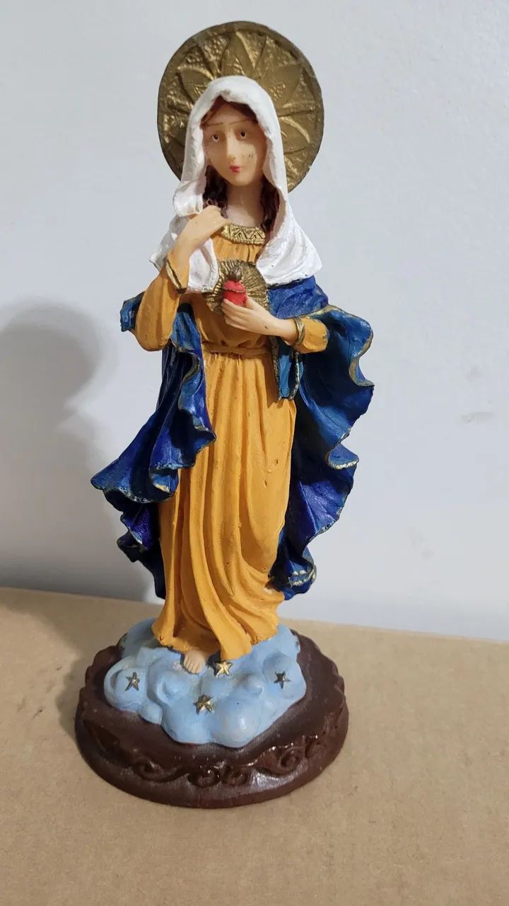 Imagem de nossa senhora em resina nova