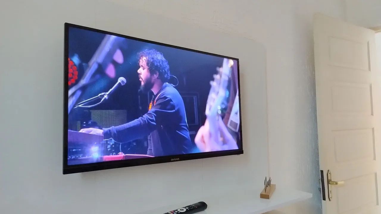 Smart tv aiwa 32 polegadas  - Foto 2