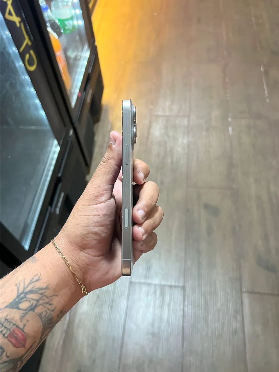 iPhone 16 Pro Max 256GB - Foto 3