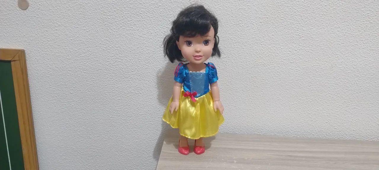 Boneca Princesa Branca de Neve - Jakks Pacific - 30cm