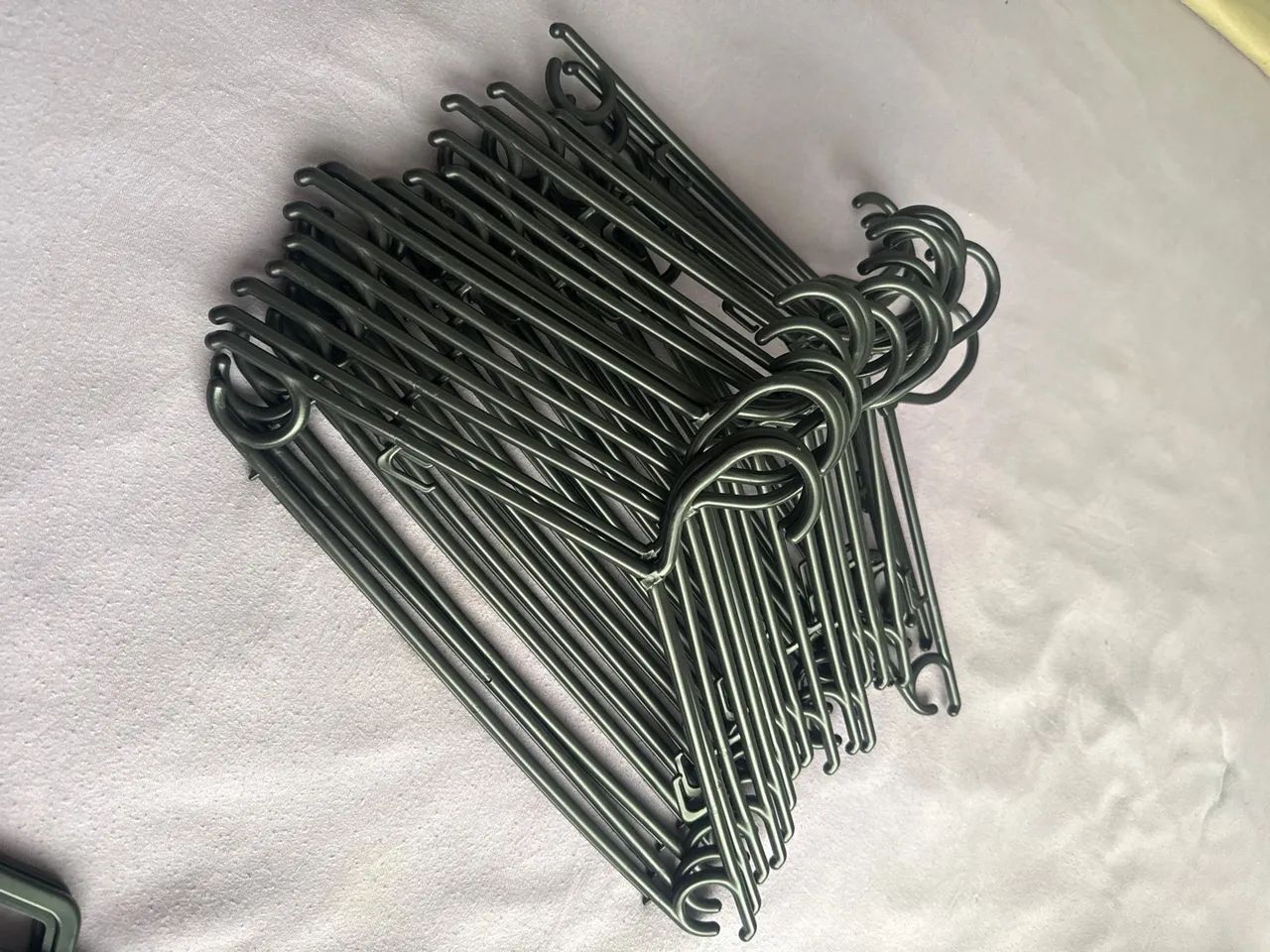 Kit 20 cabides pretos 