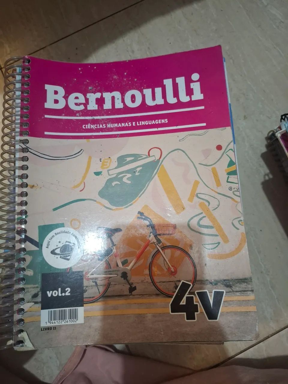 Adoção de livros.