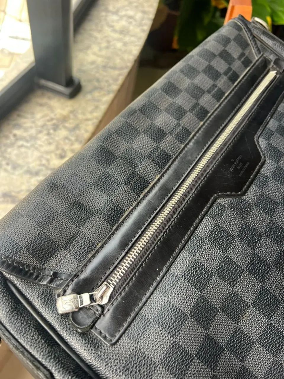 Bolsa Louis Vuitton MM Messenger District Damier Graphite - Foto 2