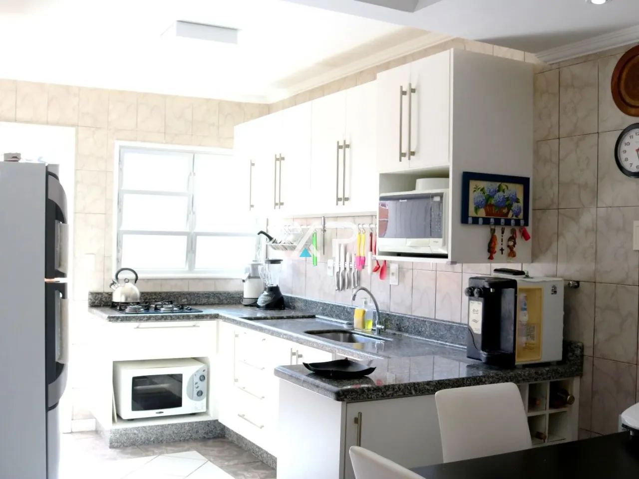Casa na Agronômica com 3 quartos sendo 2 suítes - Foto 2