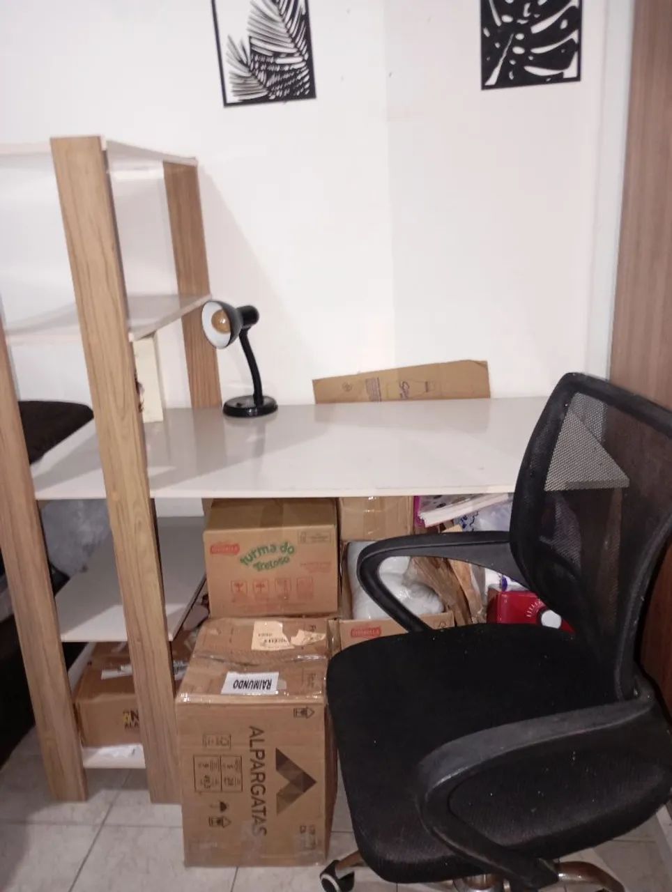 Cadeira e escrivania  - Foto 4