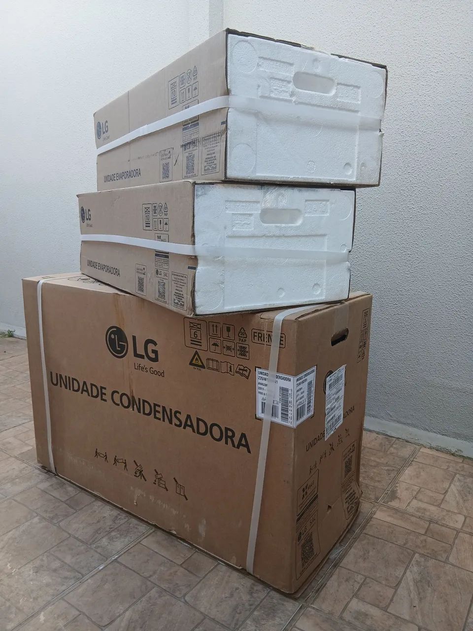 Split 18.000 btus quente frio LG- BI split * Novos* lacrados e sem uso. - Foto 2