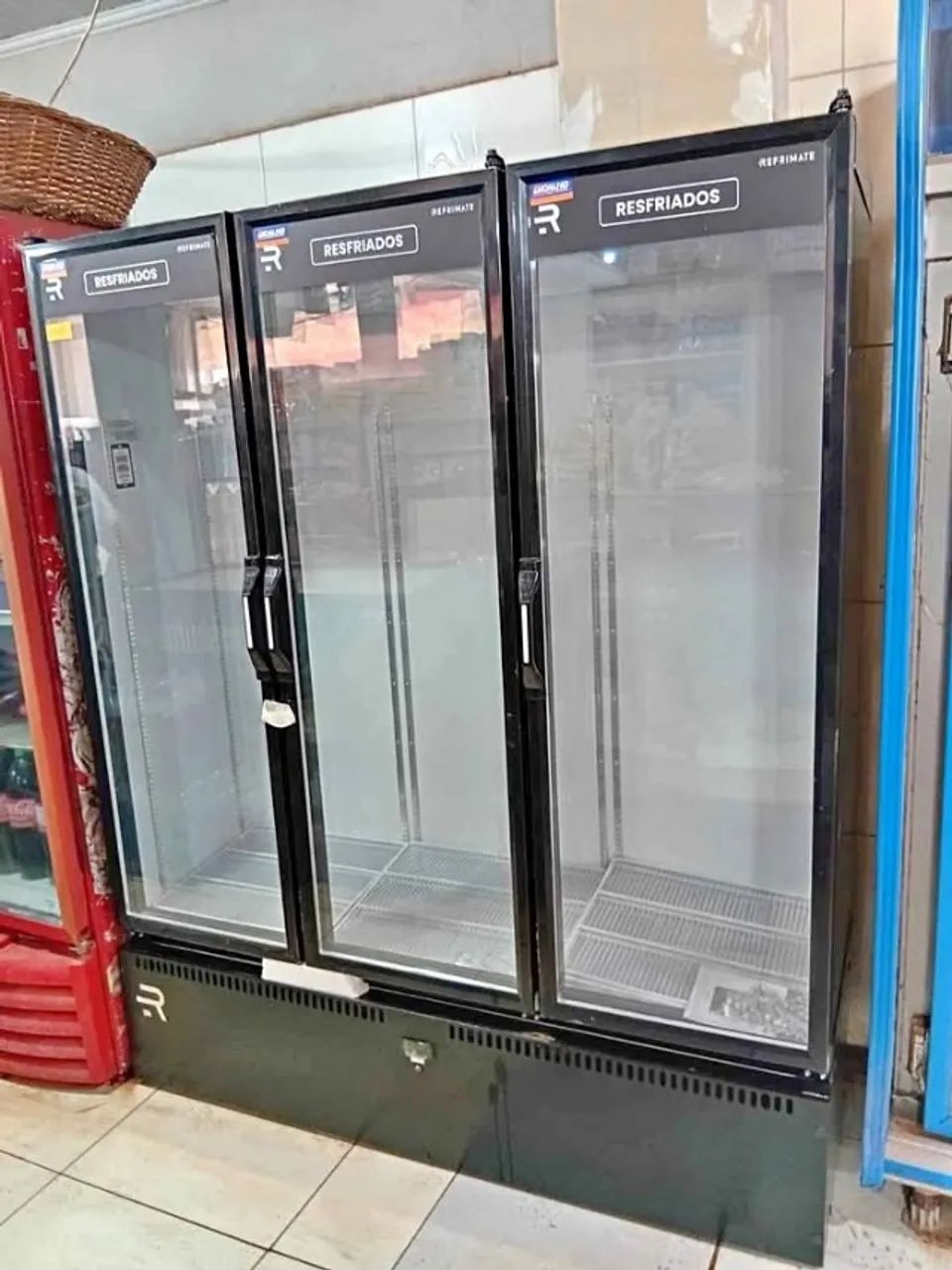 AUTO SERVIÇO 3 PORTAS PARA RESFRIADOS