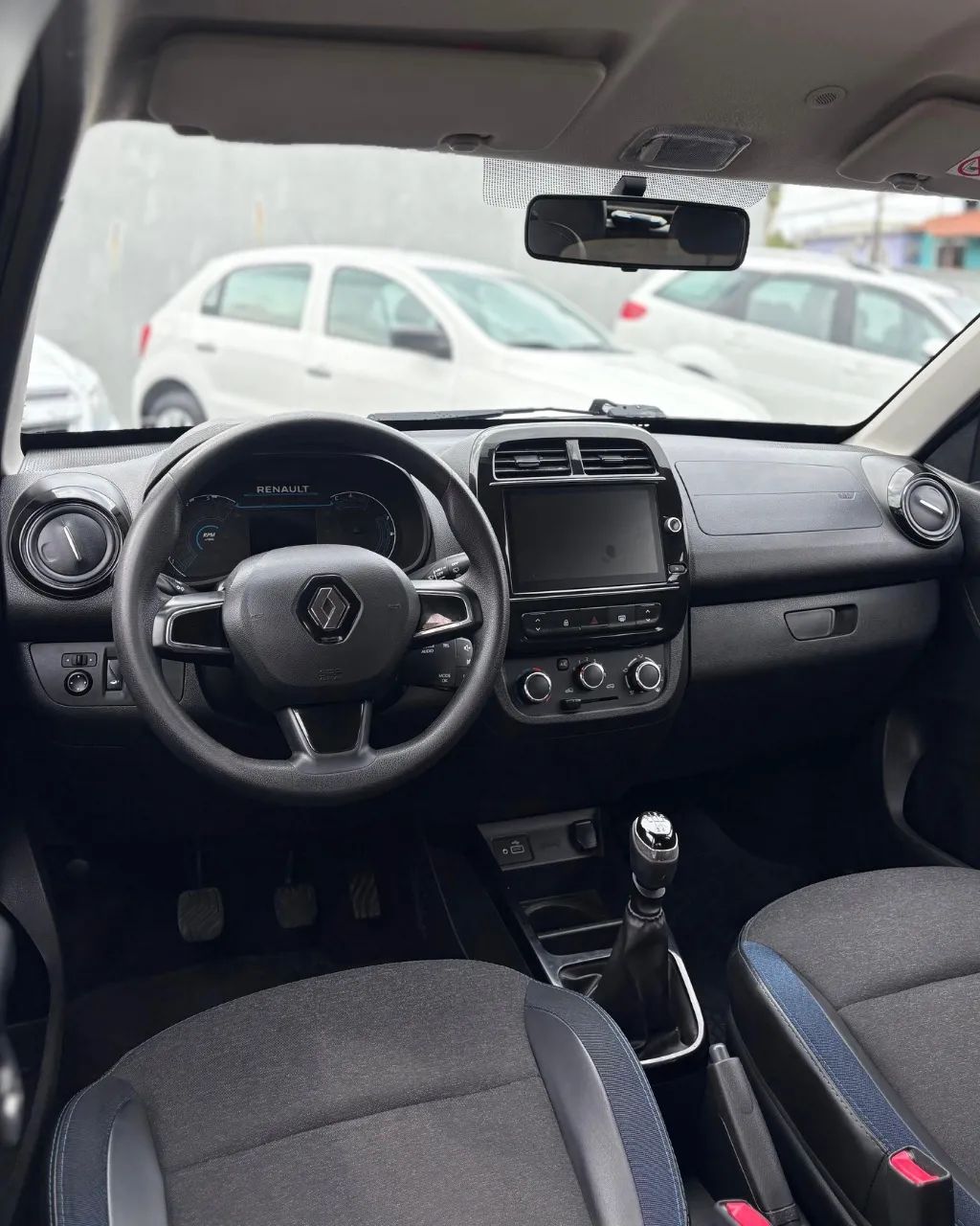Renault Kwid 1.0 Intense 2023 - Foto 4