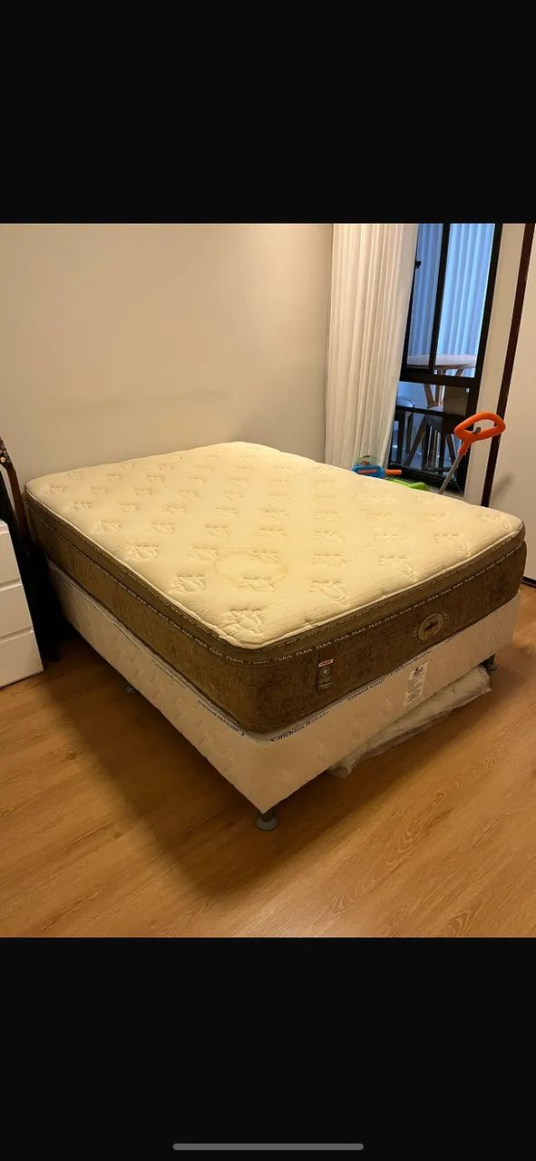 Colchão casal simmons e cama box