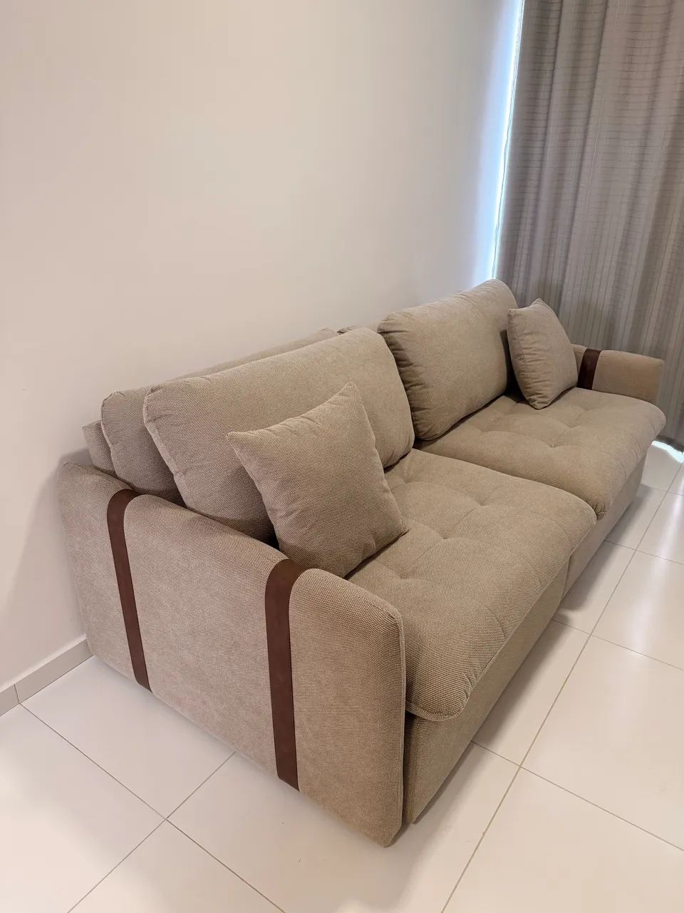 Sofá lindíssimo, conforto e espaço  - Foto 2