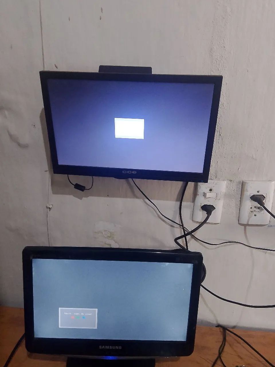 Monitores Samsung e CCE  - Foto 3