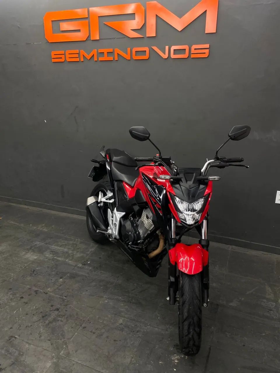 CB300f - Foto 4